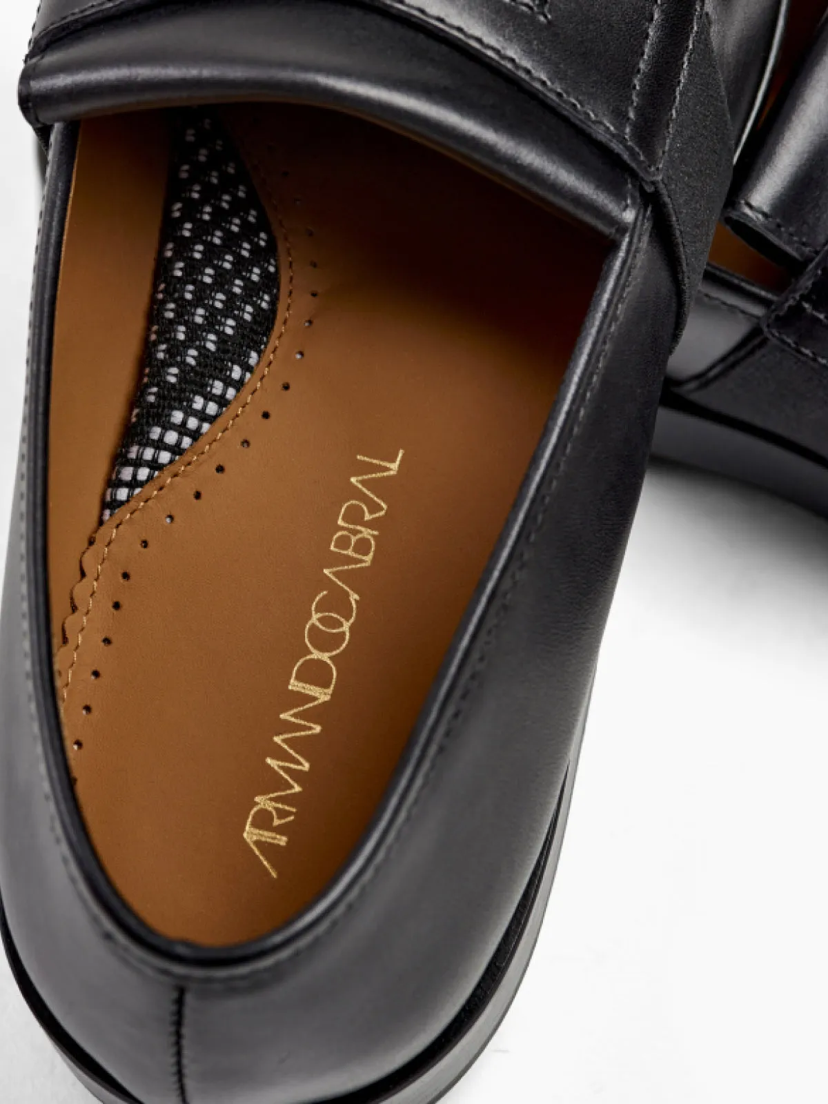 BISSAU Slip-on Loafer