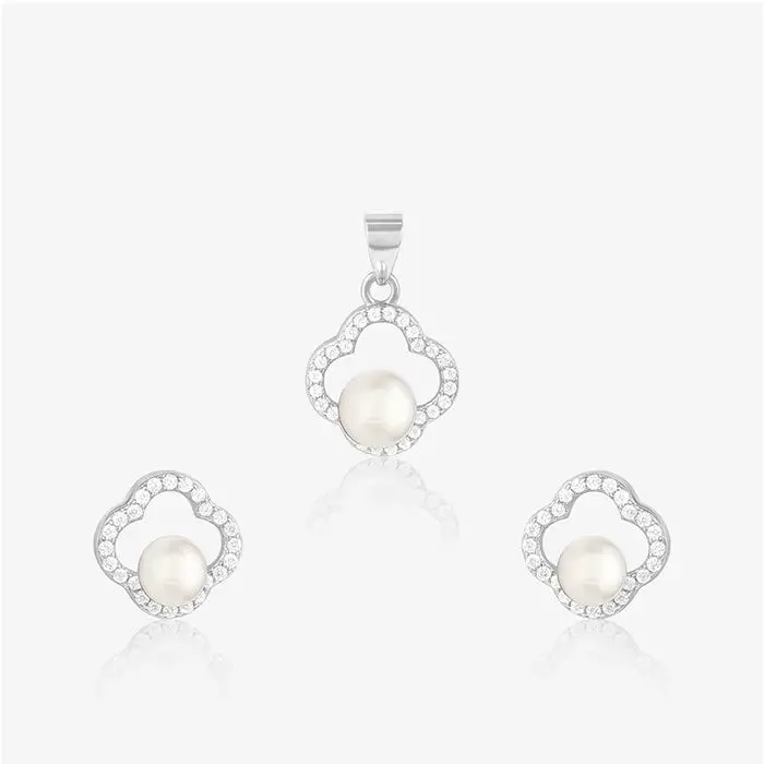 Intrigue Pendant Set