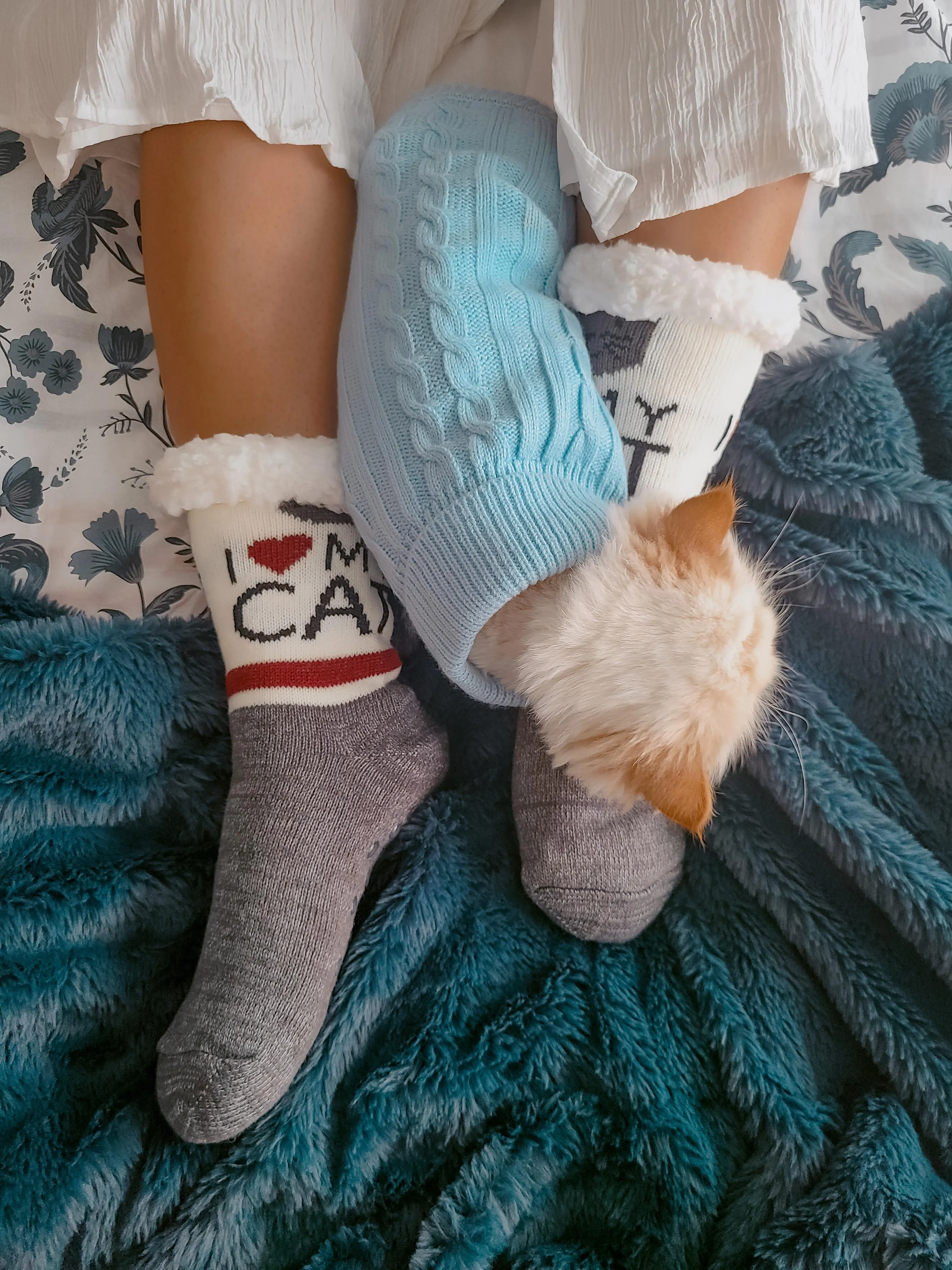 Northern Comfort "I Love My Cat" Sherpa Lined Grip Women and Men's Slipper Socks