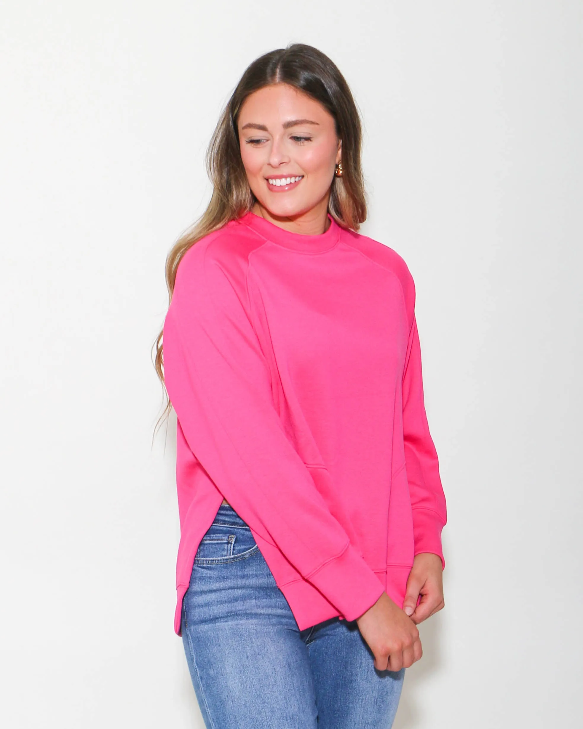 SCUBA ROUND NECK PULLOVER IN PINK