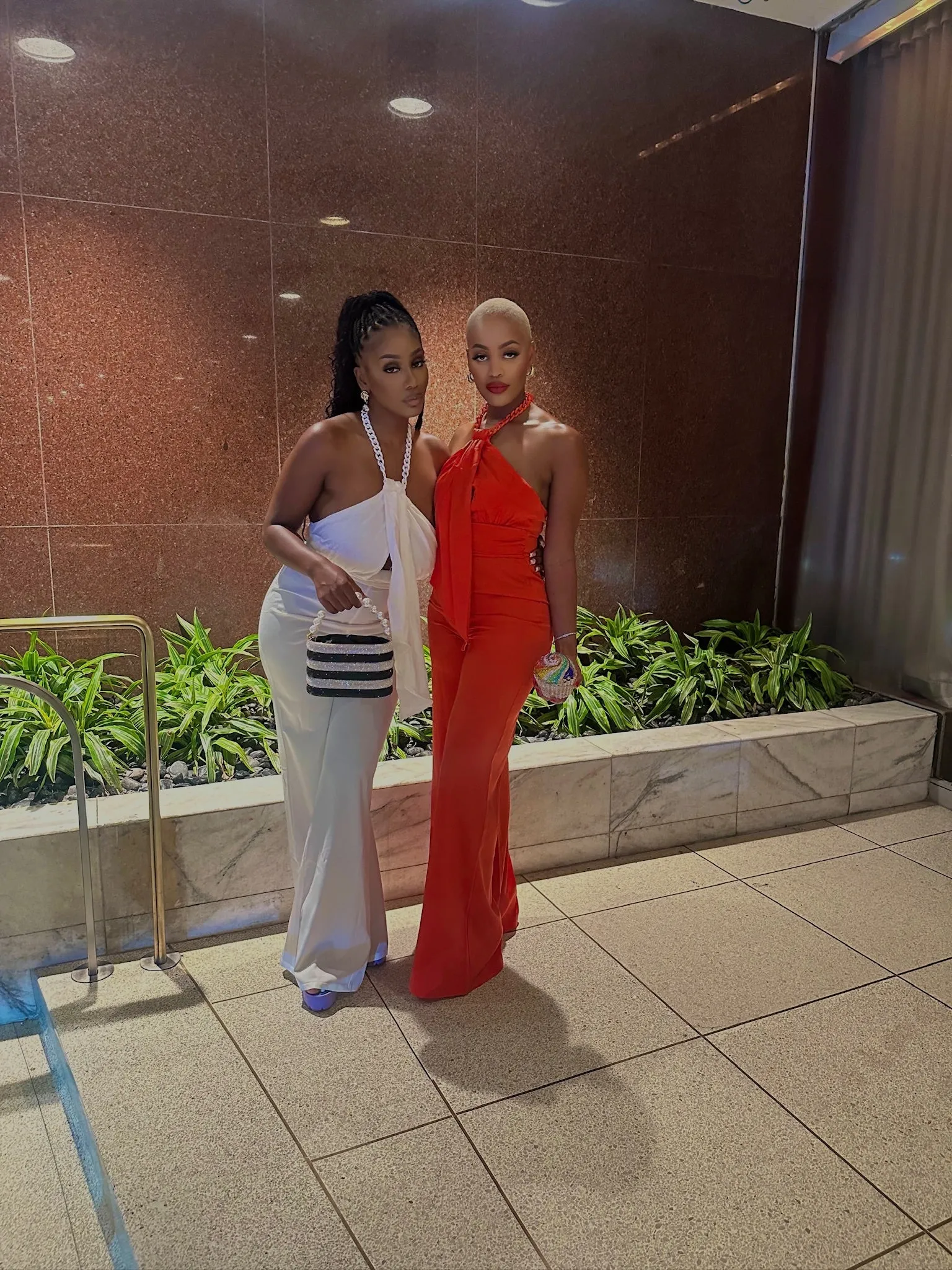 SISTER - SISTER