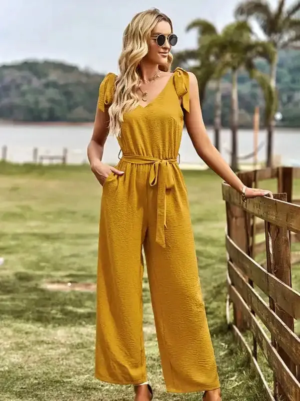 Women’s woven temperament commuting waist slimming sleeveless jumpsuit