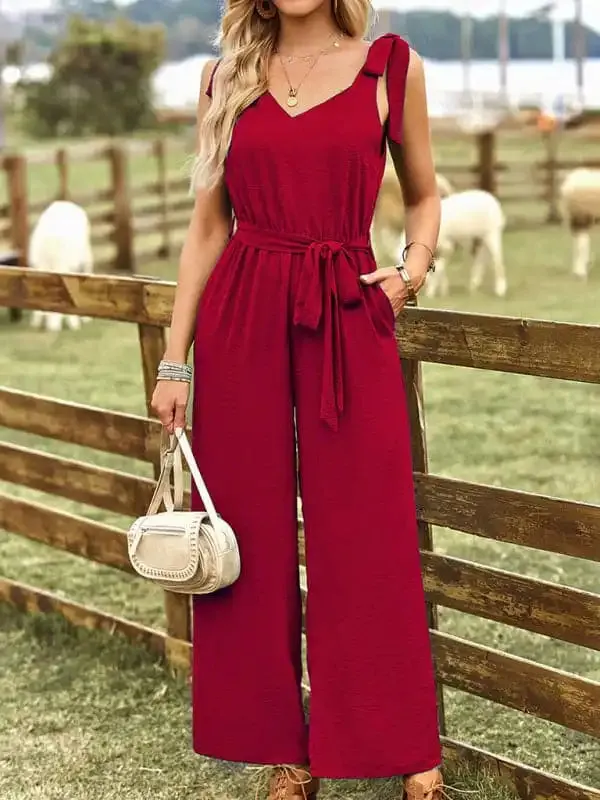 Women’s woven temperament commuting waist slimming sleeveless jumpsuit