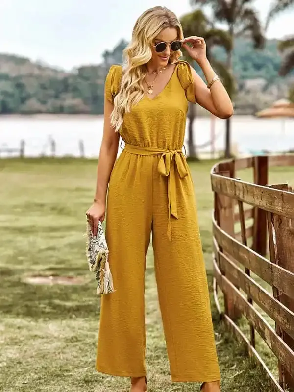 Women’s woven temperament commuting waist slimming sleeveless jumpsuit